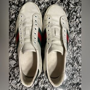 Pre-loved men’s Gucci sneakers
